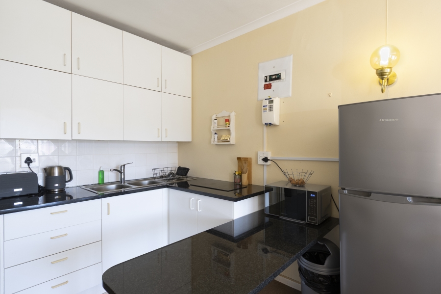 To Let 1 Bedroom Property for Rent in Van Ryneveld Western Cape